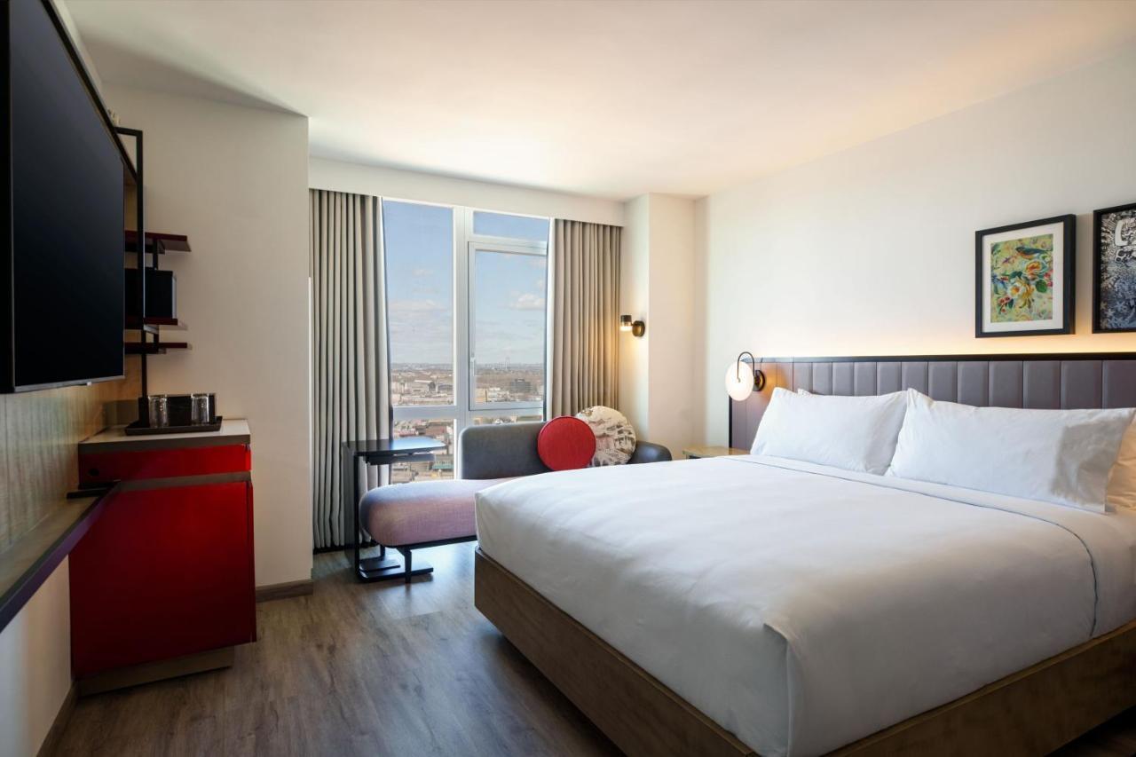 Renaissance New York Flushing Hotel At Tangram Esterno foto
