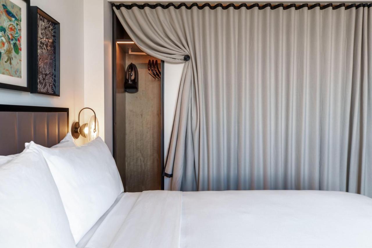Renaissance New York Flushing Hotel At Tangram Esterno foto