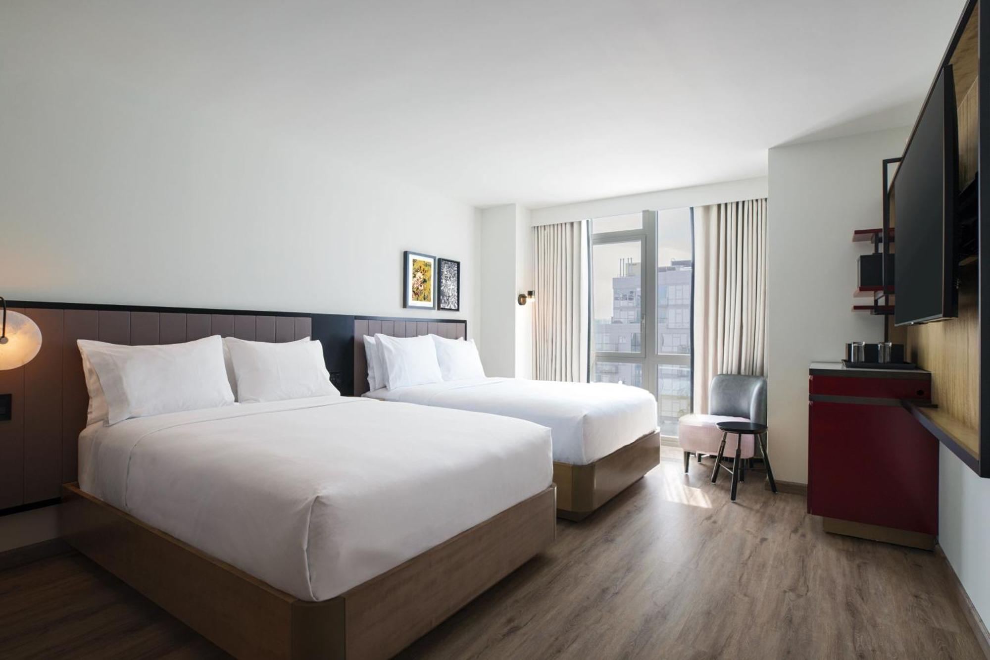 Renaissance New York Flushing Hotel At Tangram Esterno foto